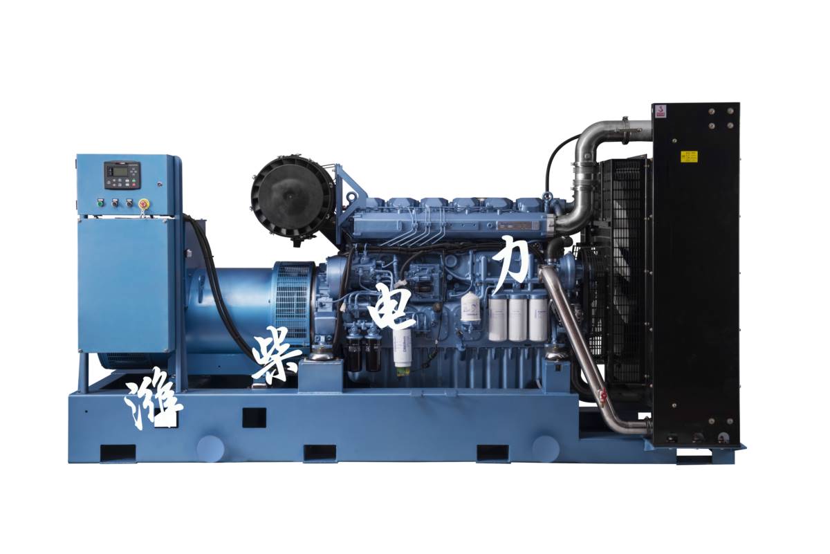 陸用標準型發(fā)電機組550KVA-1375KVA